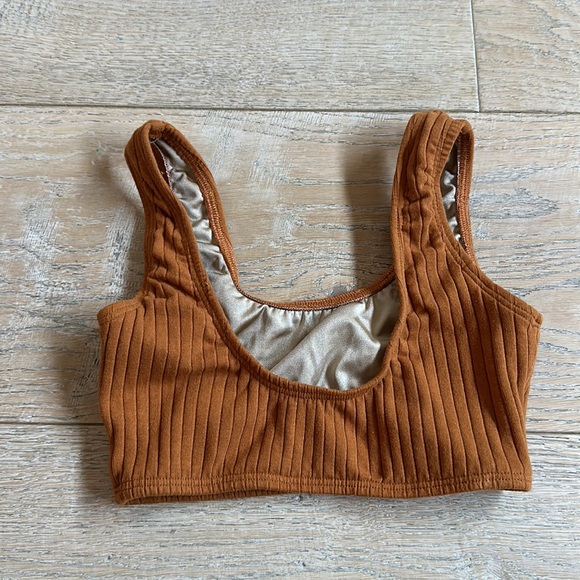 LIKE NEW! Chelsea B Dance athletic top, soft ribbed rust, full lining, Youth L - Picture 2 of 3